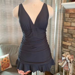 COPY - 𝅺EUC Shore Shapes Swimwear size 12. Grey and black check.